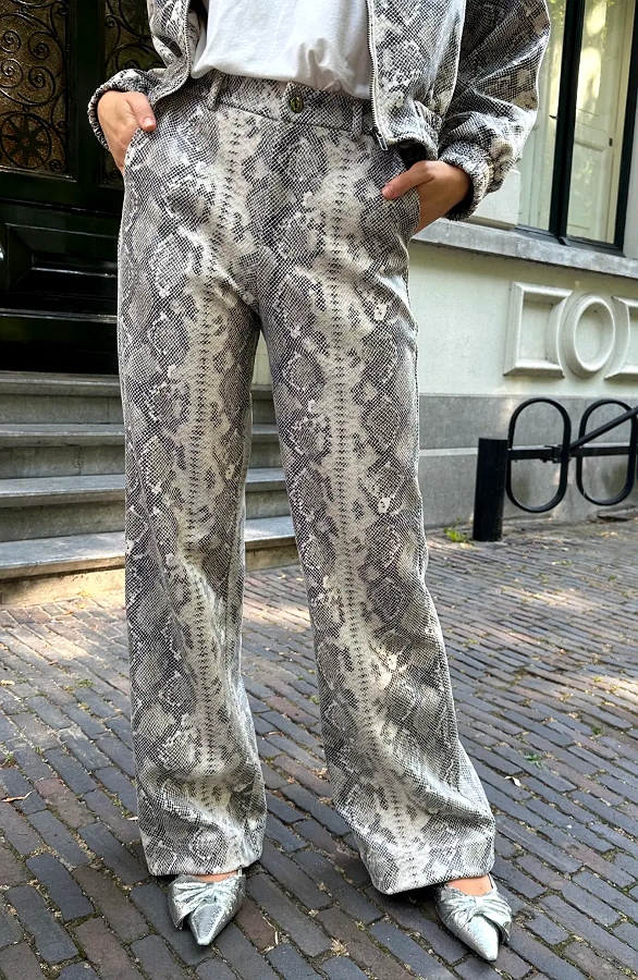 Jurkjes Wide Leg Slangenprint Broek Beige