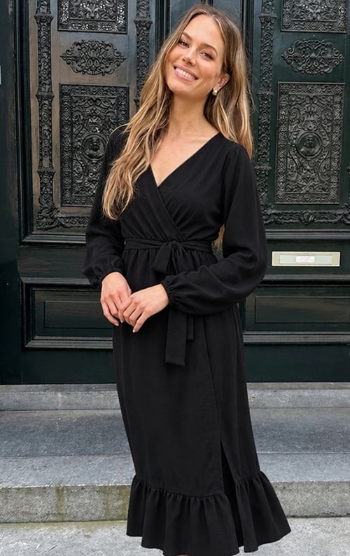 Jurkjes Ruffle Split Midi Jurk Zwart